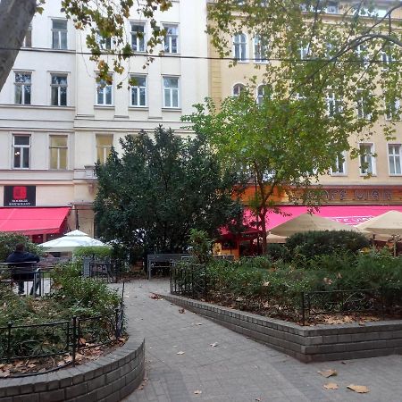 Liszt Ferenc Square Studio Apartment Будапеща Екстериор снимка